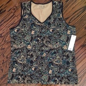 woman’s petit tank top